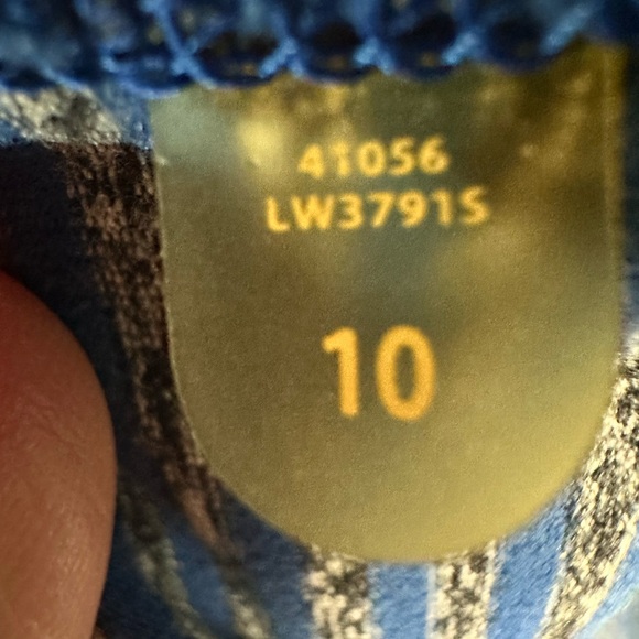 Lululemon Long Sleeve Striped Athletic Top • Size 10 • Quilted Shoulders&Elbows - Picture 8 of 11